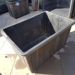 TITAN 300 litre 1020x720x560mm rectangle pond PICK UP ONLY